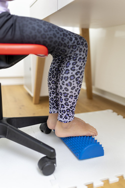 Półwałek do masażu sensoryczny niebieski 30 cm Tullo ref 492